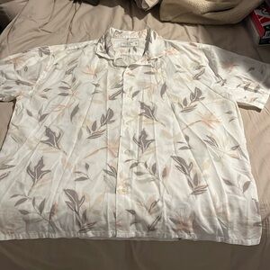 A&F men’s XL shirt